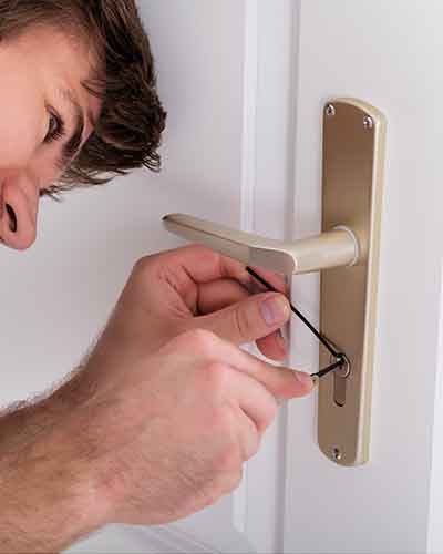 Locksmith Hamden
